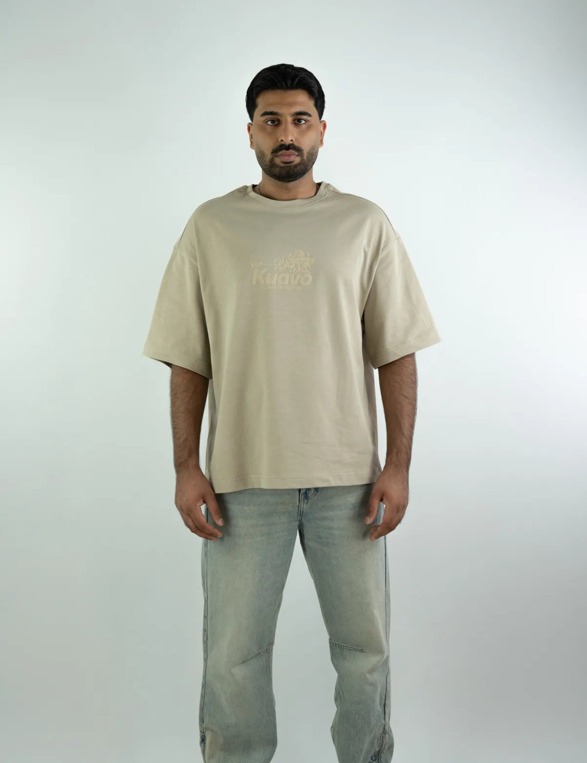 Website_Shirt_Cream_Front_Productpage_Reworked.webp